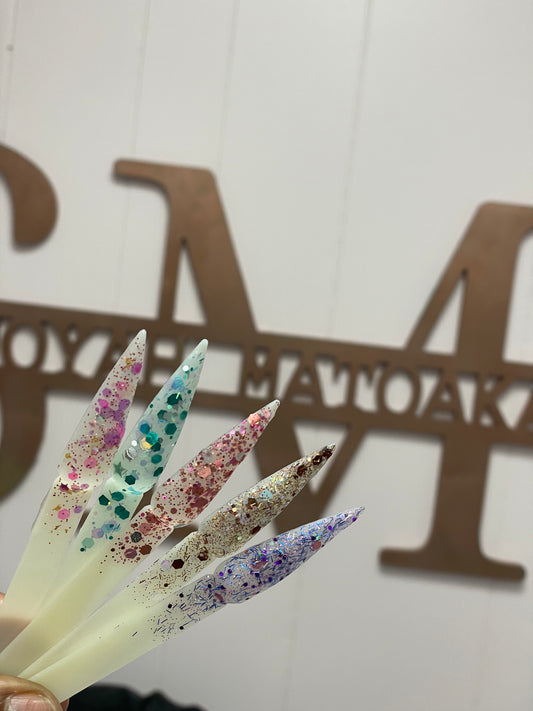 SPARKLE n’ GLISTEN XOLLECTION