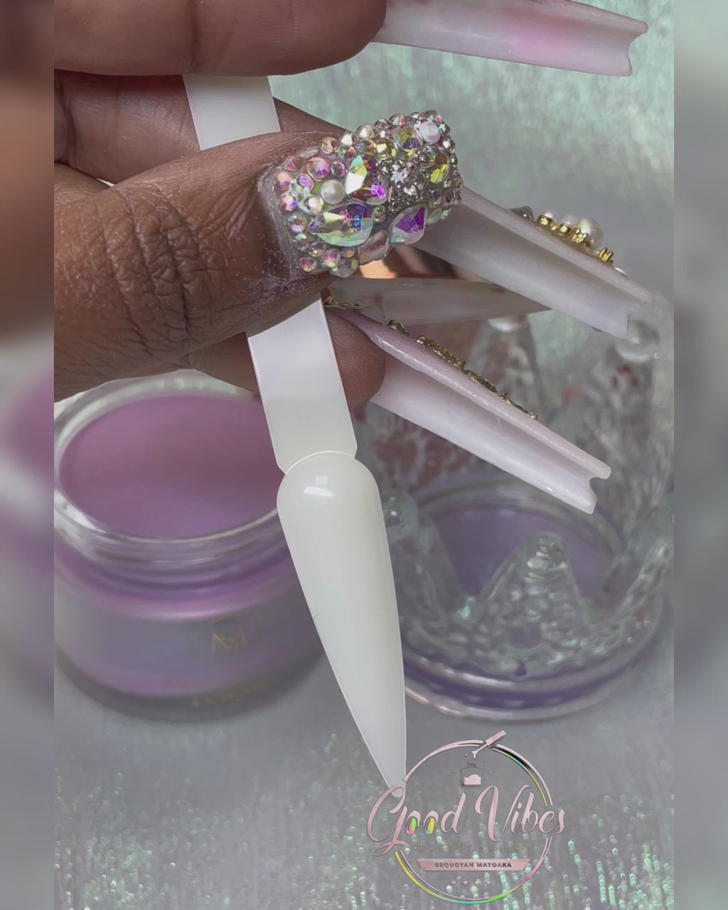 LOVELY GRAPE (GLOW)
